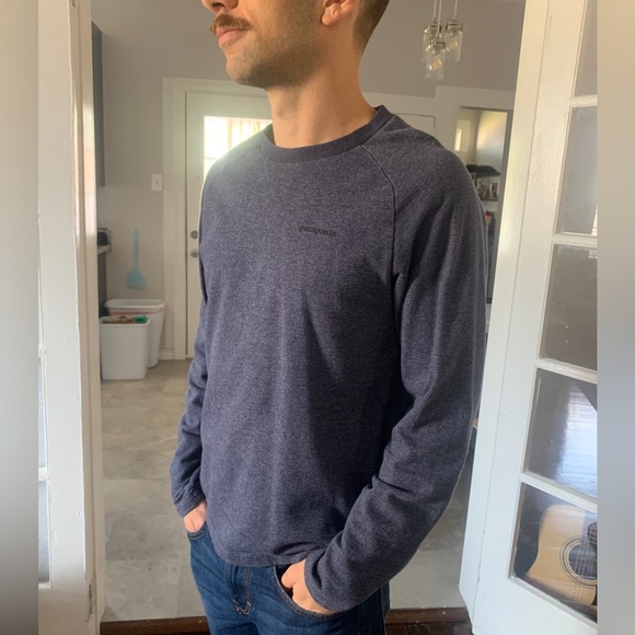 Men’s Patagonia Small Long Sleeve Shirt - Picture 3 of 3